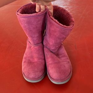 Purple/maroon Ugg boots
